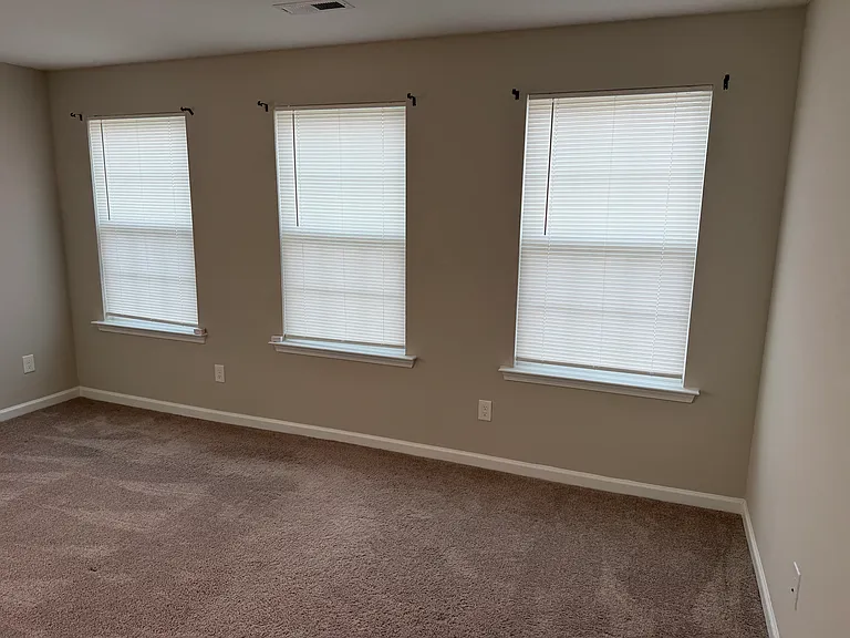 661 Mahogany Dr — Photo 46
