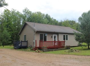 37591 County Road 215, Bangor, MI 49013
