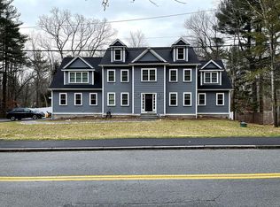 15 McMahon Rd, Bedford, MA 01730