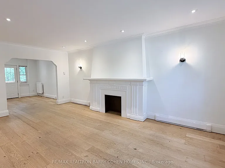 107 Chatsworth Dr #1 — Photo 3
