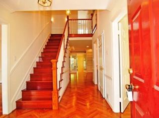 16301 Jousting Ter, Rockville, MD 20855