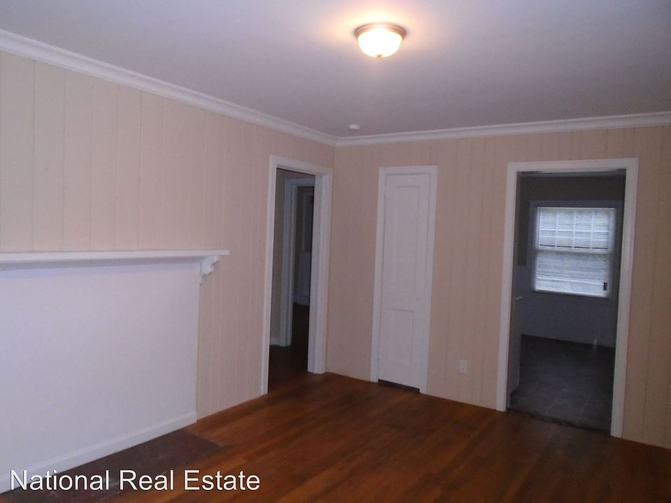 2nd image of 2617 Phillips Ave