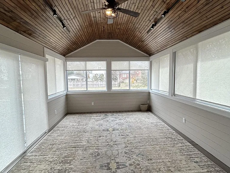 234 Harding Pl — Photo 2