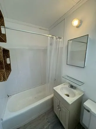 825 Eaton St #C — Photo 11