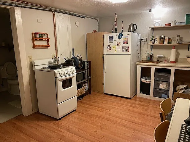 409 E Lamme St #B — Photo 15