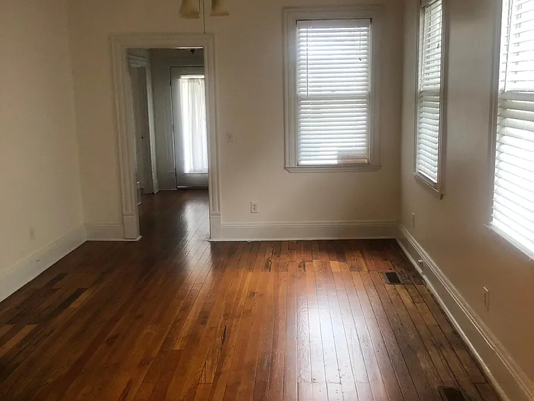 1722 Mitchell Ave — Photo 16
