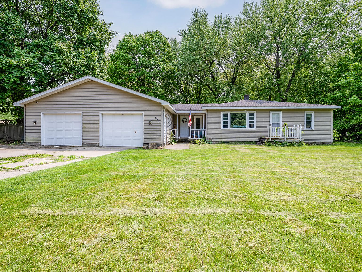 646 E Glenlord Rd, Saint Joseph, MI 49085 MLS 23016882 Zillow