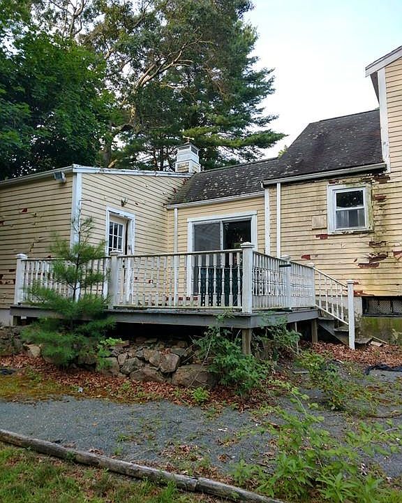 2nd image of 111 Burgess Ave