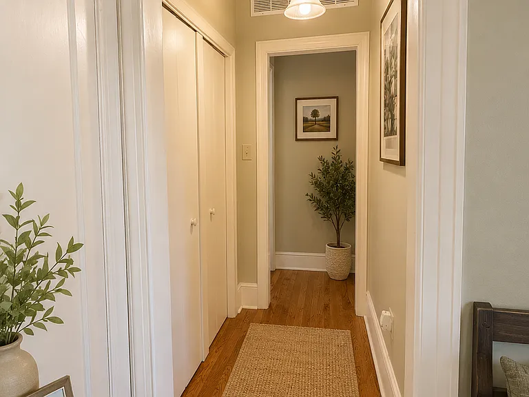 205 N Avalon St #201 — Photo 6
