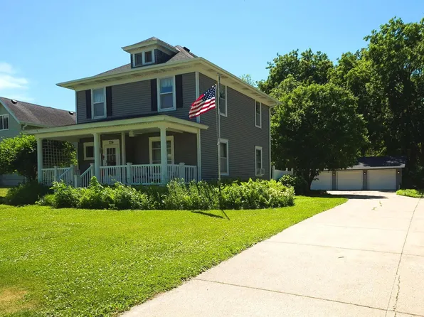 224 3rd Ave SW, Faribault, MN 55021
