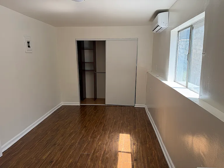 1254 Lilac Pl #1 — Photo 5
