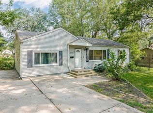 8721 Booth Ave, Kansas City, MO 64138