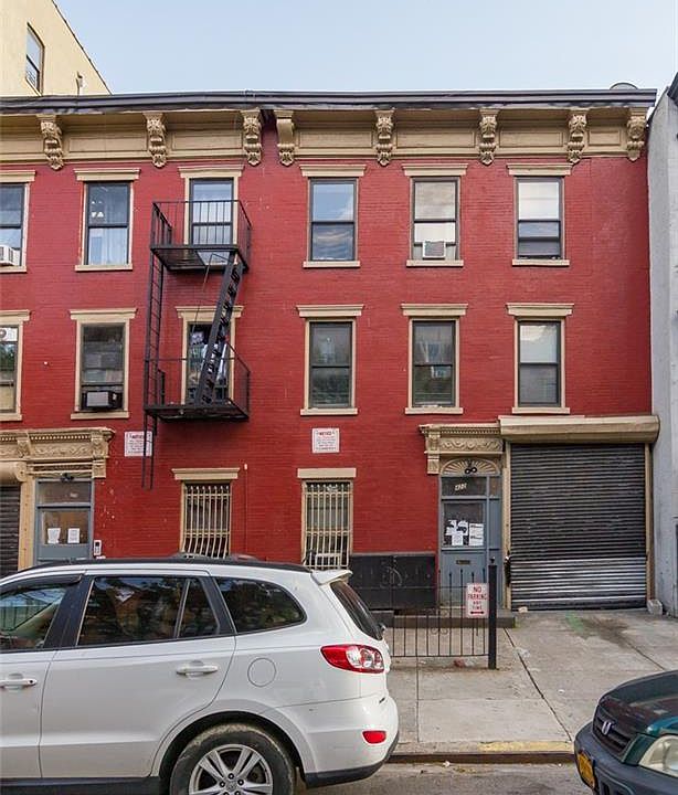 1st image of 422 E 118th St