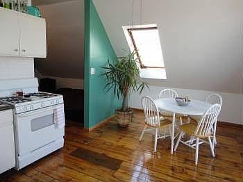 4th image of 2610 W Walton St APT 4