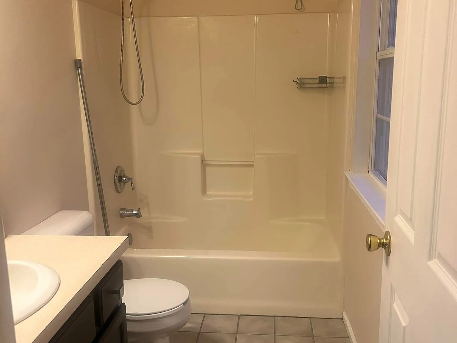 2 bed, 950 sqft, $1,750 — Photo 4