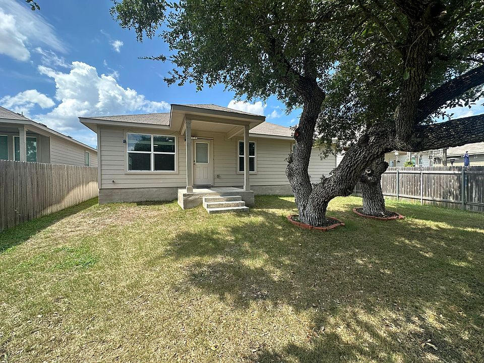 1st image of 120 Royal Palm Way