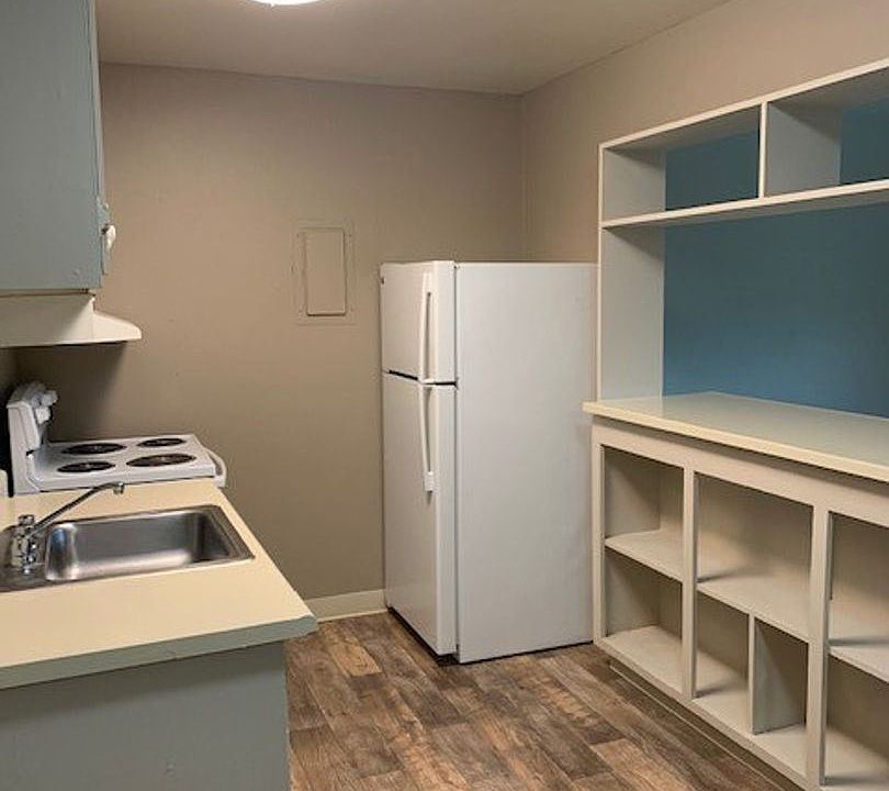 1st image of 2941 Marconi Ave #36