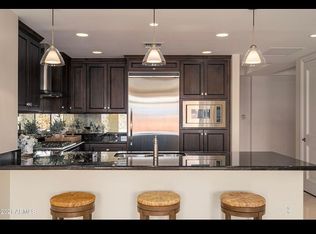 7181 E Camelback Rd, Scottsdale, AZ 85251