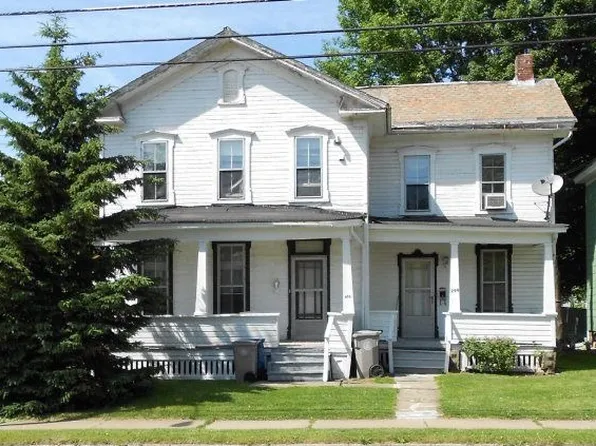 299 Poplar St, Meadville, PA 16335