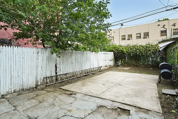 Sold by Corcoran | media 7