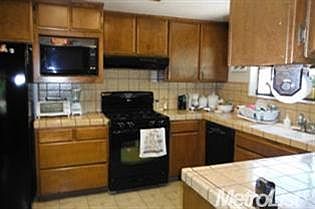 4th image of 8253 La Almendra Way