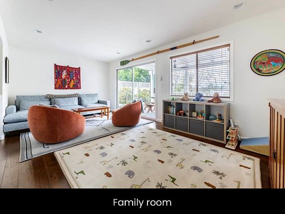 5th image of 1775 Sunny Heights Dr