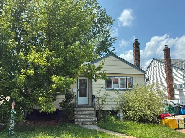 256 Westside Ave, Freeport, NY 11520