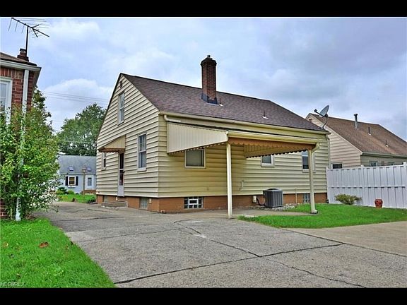 4th image of 165 N Edgehill Ave