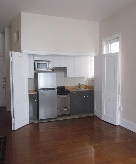 2212 Delancey Pl #2R — Photo 1