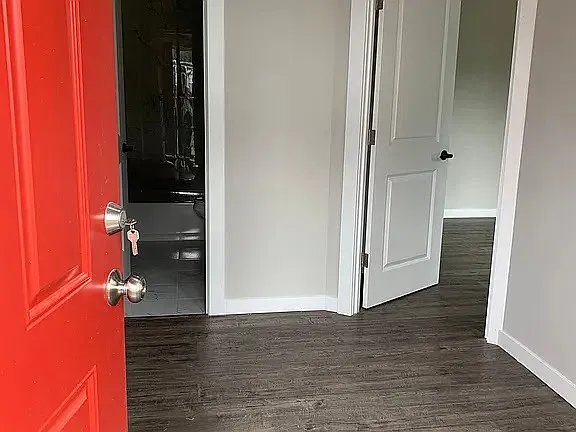 5501 108th Avenue Ct E — Photo 2