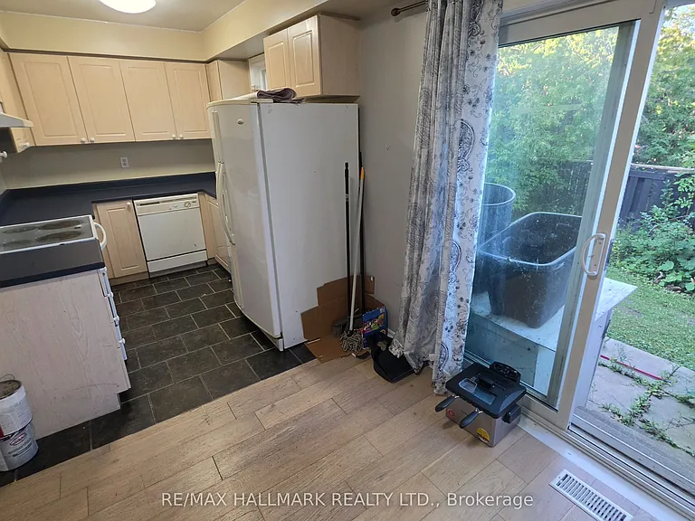 531 High St #10 — Photo 16