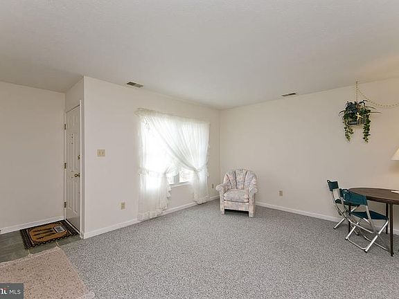 4th image of 101 Star Fort Dr