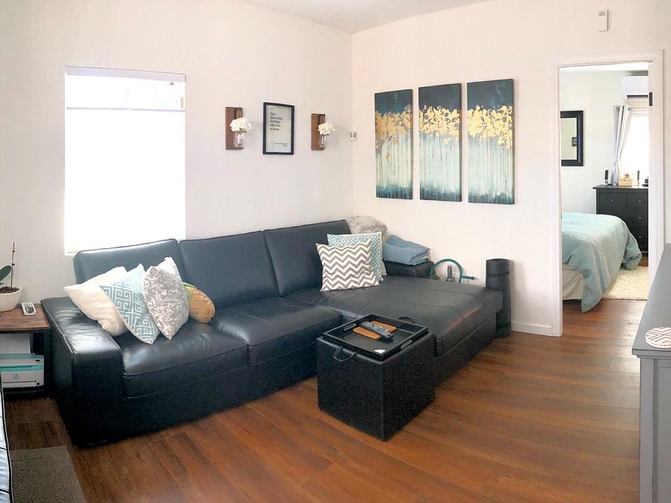 1st image of 4450 33rd St