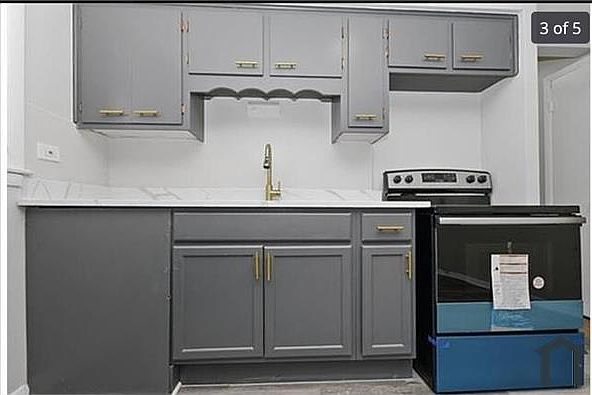 2nd image of 2842 W 87th St #1