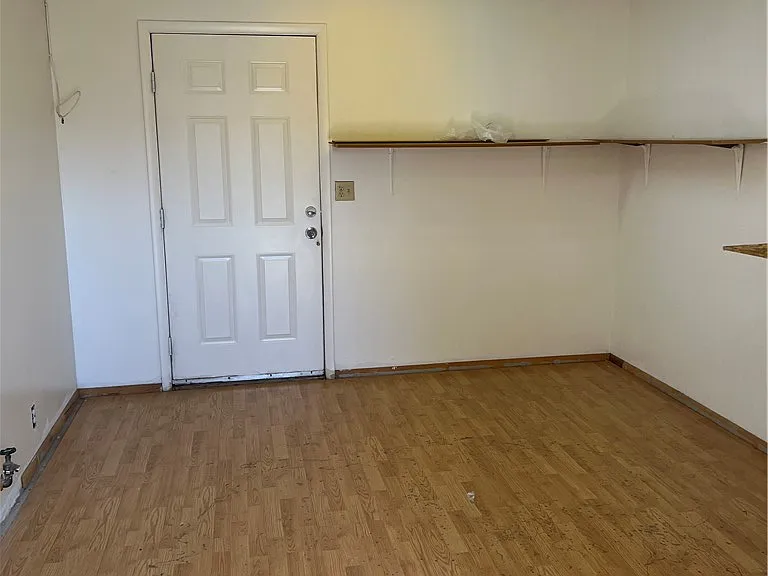 2040 Swan Cv N — Photo 25
