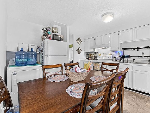 5th image of 138-144 Latimer Rd