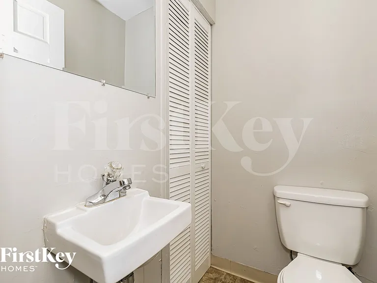 505 Vista Dr — Photo 11