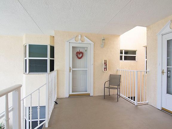 2nd image of 477 Grove Isle Circle