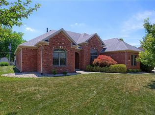 1021 Fallway Dr, Shelbyville, IN 46176