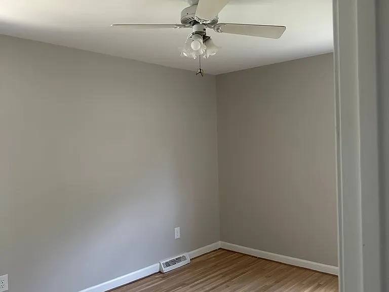 413 Milburn Ct — Photo 11