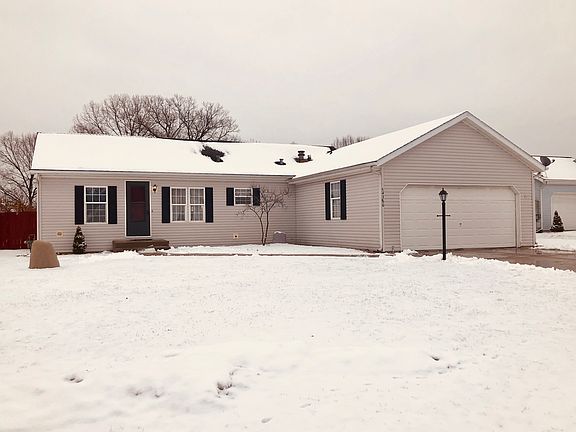 3rd image of 54380 Kerryhaven Dr