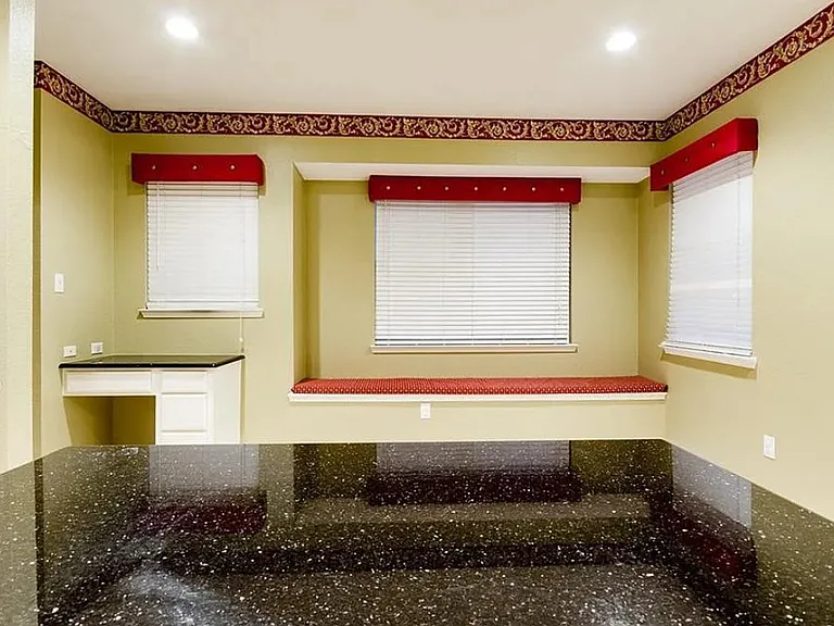 9033 Portage Ln — Photo 14