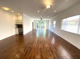 8547 Cashio St, Los Angeles, CA