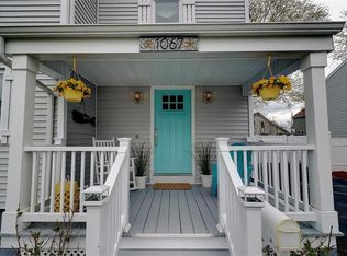 1067 Bullocks Point Ave, Riverside, RI 02915