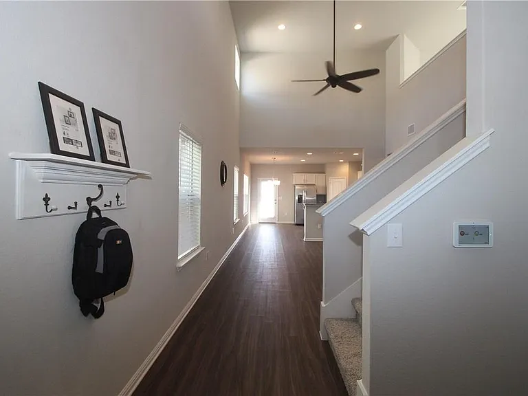 1205 Fairhaven Gtwy — Photo 2