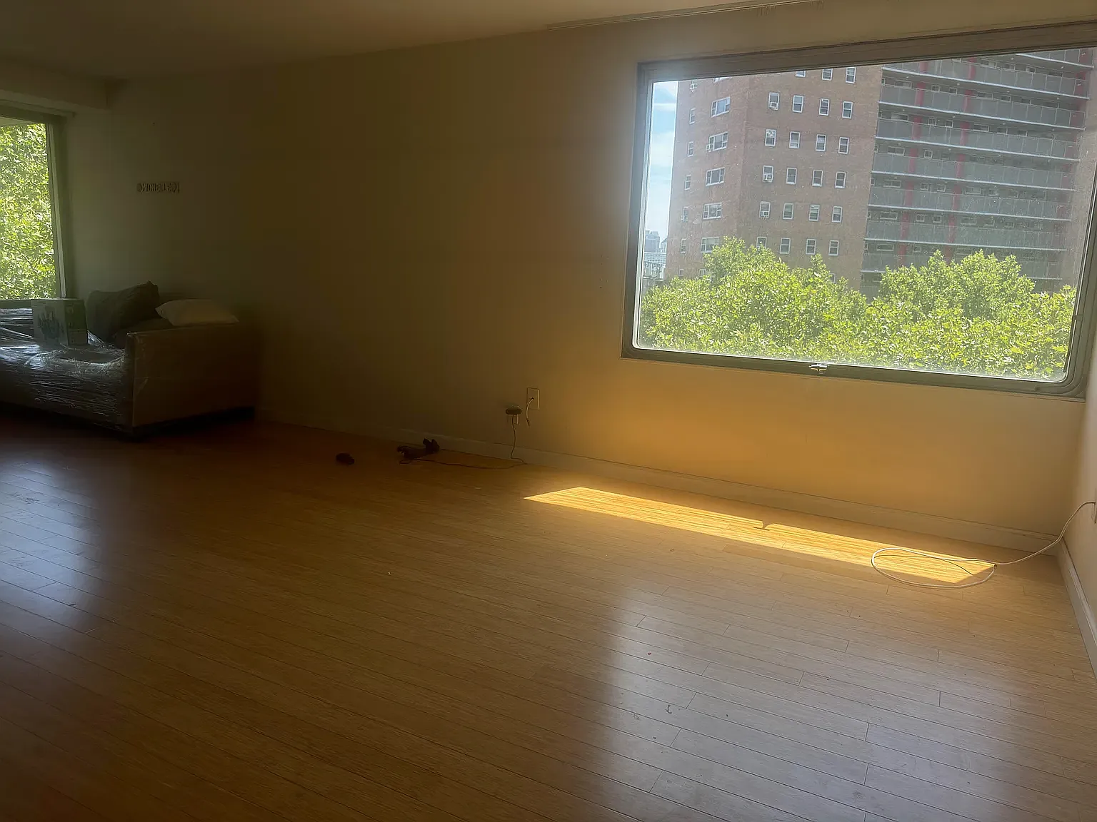 180 Park Row — Photo 2