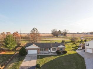 84 Stonebrook Dr, Highland, IL