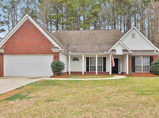 67 Kingsbrook Cir, Newnan, GA 30265