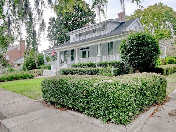 2nd image of 100 NE Court St.