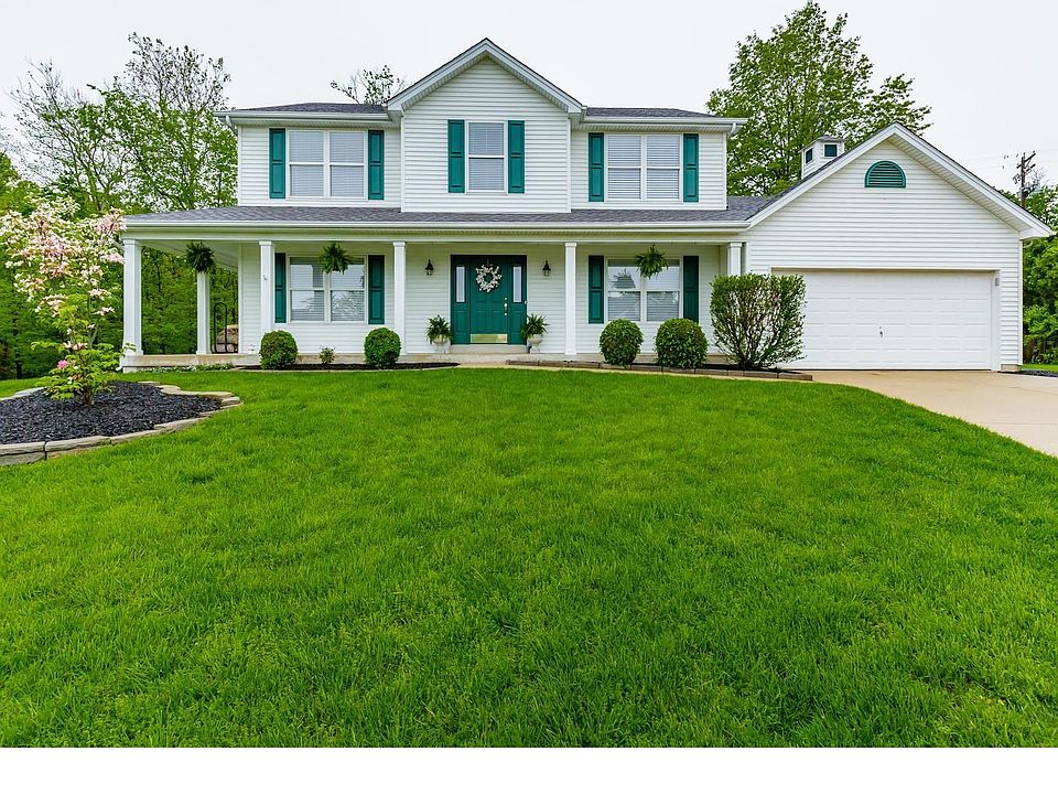 Wrap around porch, vinyl siding, enclosed soffits